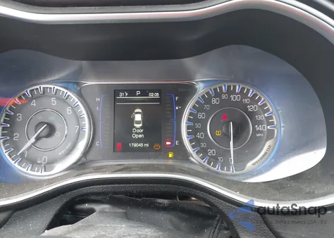 2015 Chrysler 200 Limited z USA, uszkodzony, nr VIN 1C3CCCAB2FN561192